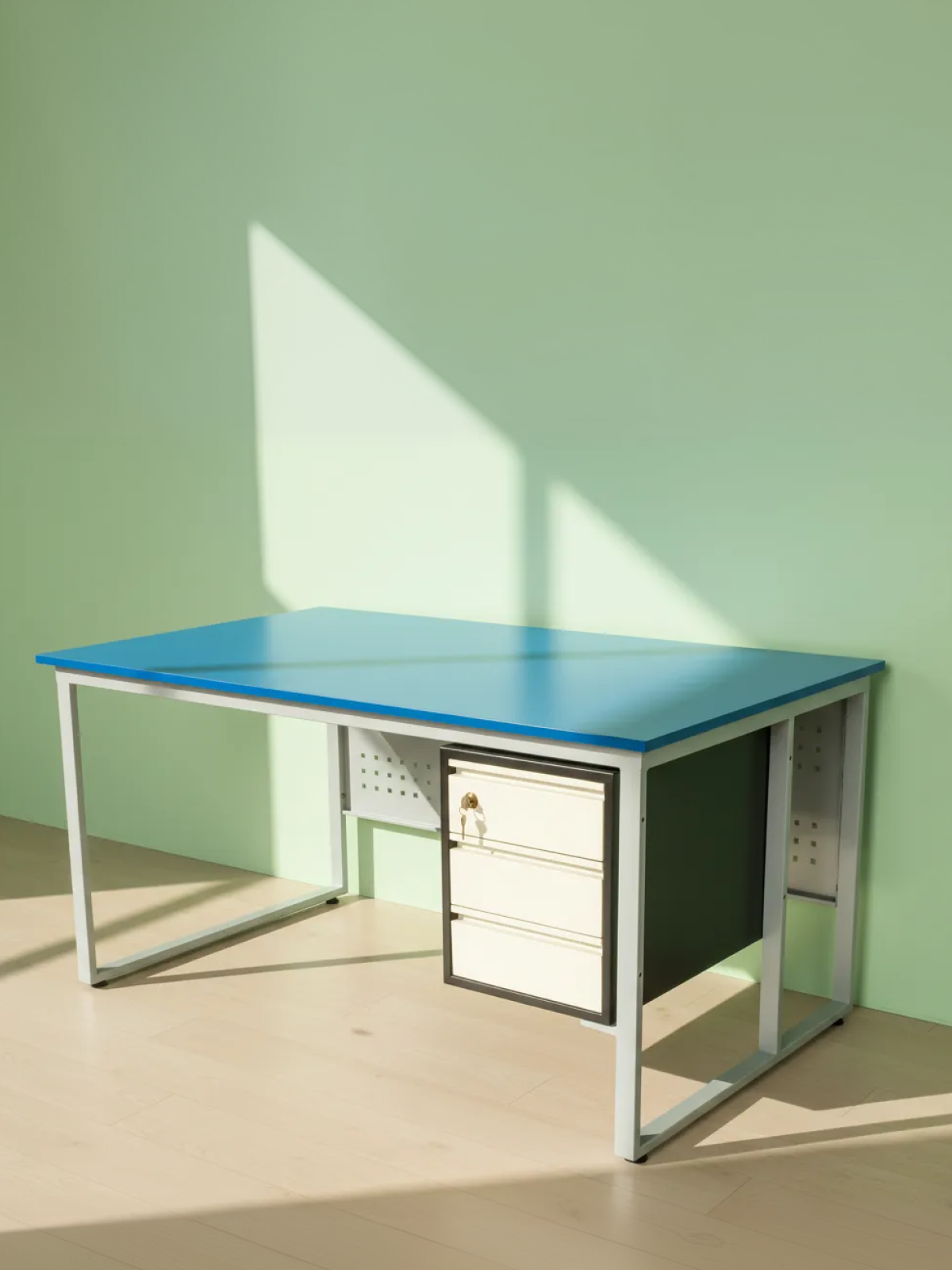 Parak Elvanto Office Work Desk