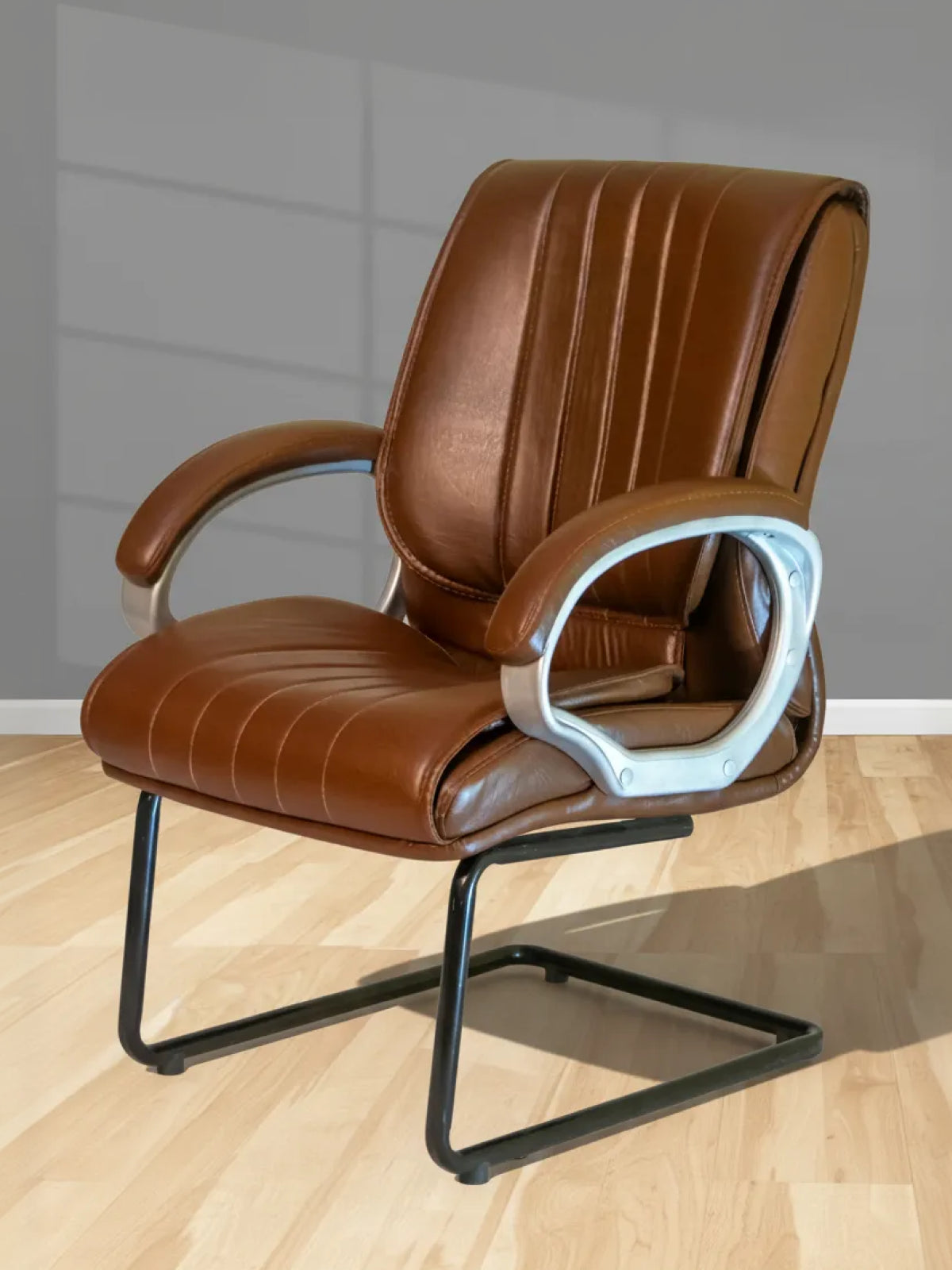 Parak Lunex Luxury Executive Visitor Chair