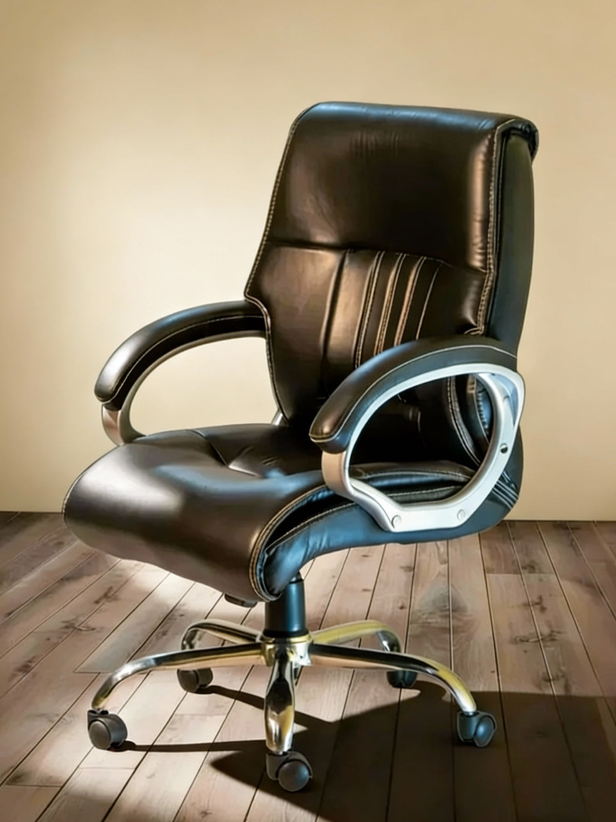 Parak Virex Centre-Tilt Executive Medium Back Chair