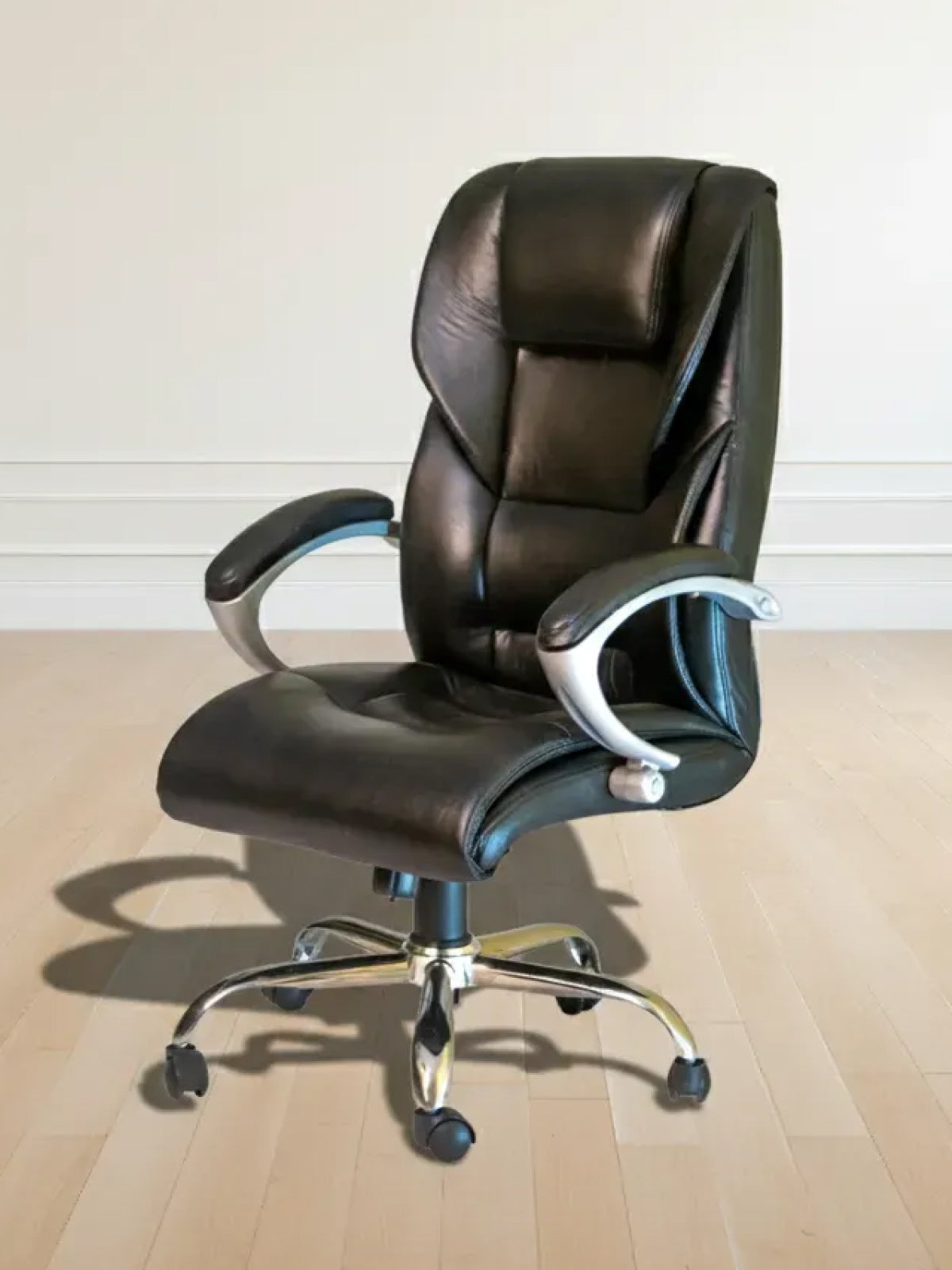 Parak Regentura Luxury Back Executive Chair