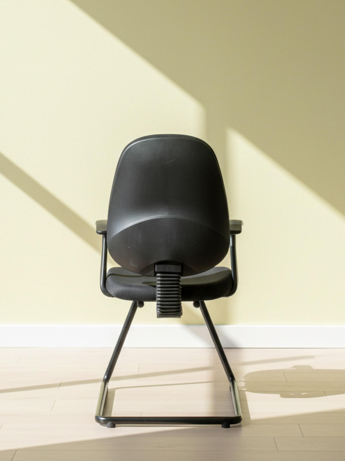 Parak Zenvaro Visitor Chair