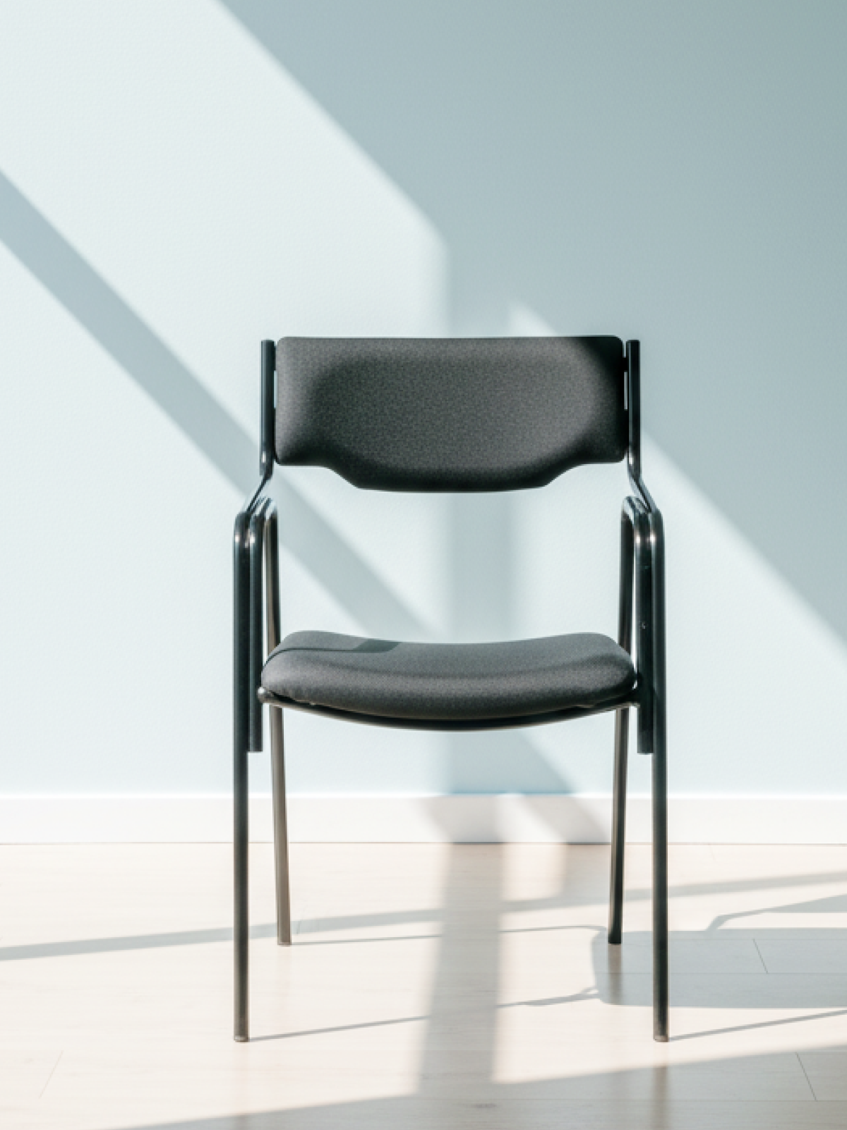 Parak Delvaro Padded Back Visitor Chair