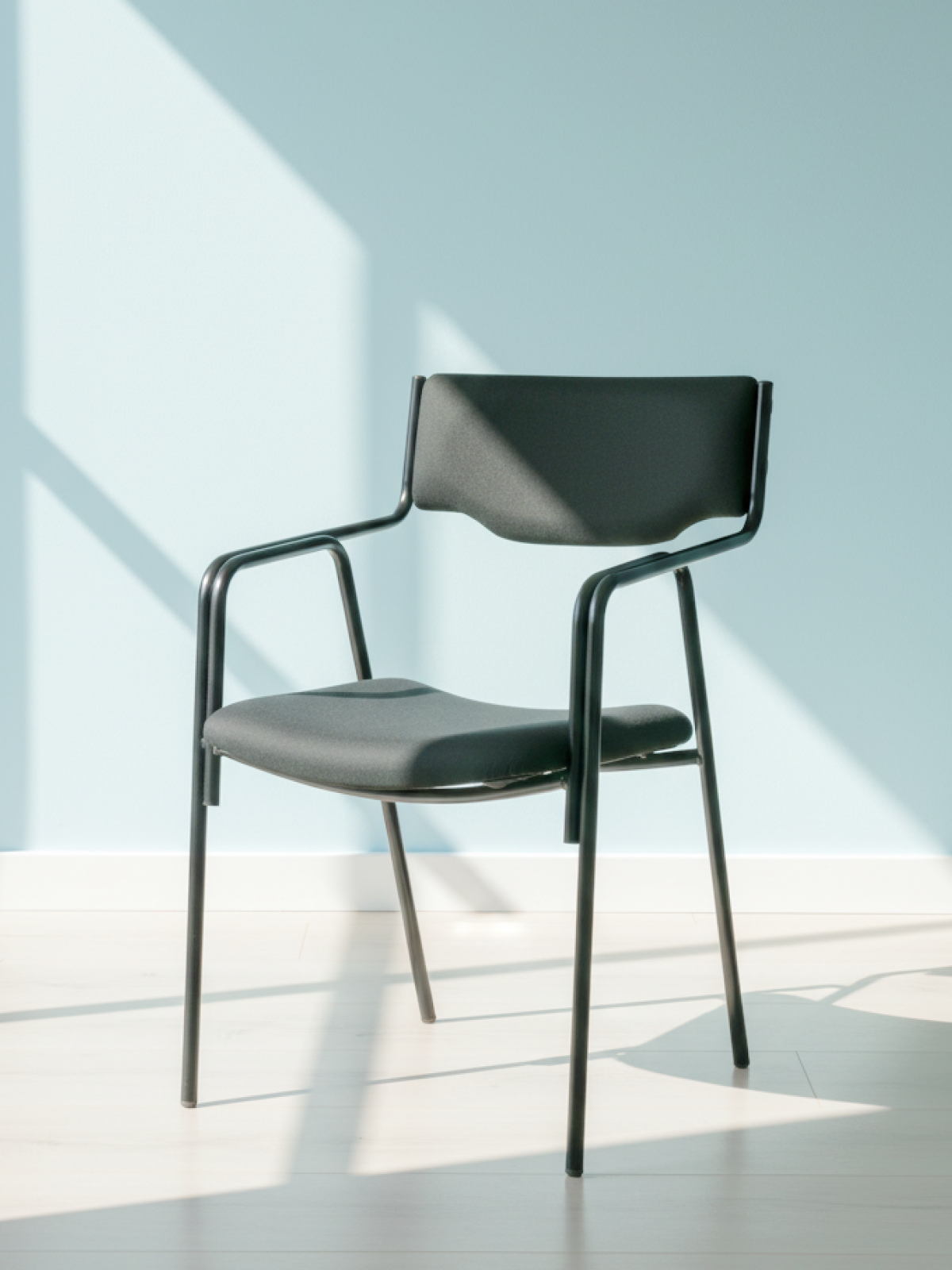 Parak Delvaro Padded Back Visitor Chair