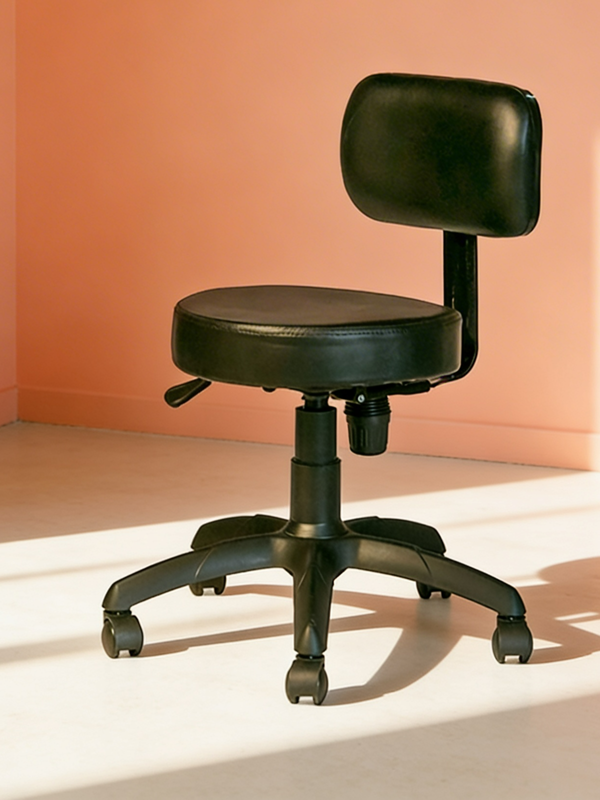 Parak Pravon Lab Chair