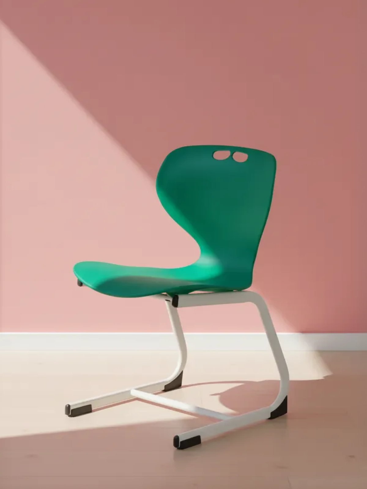 Parak Quvix Sleek Design Chair