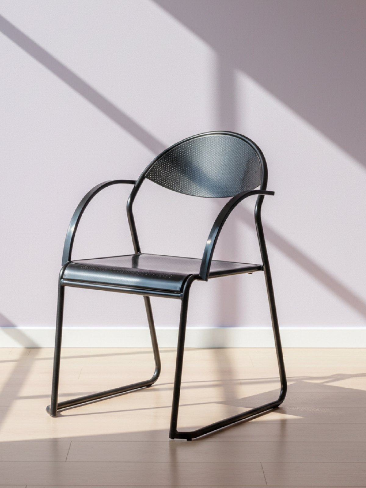 Parak Velmora Visitor Chair