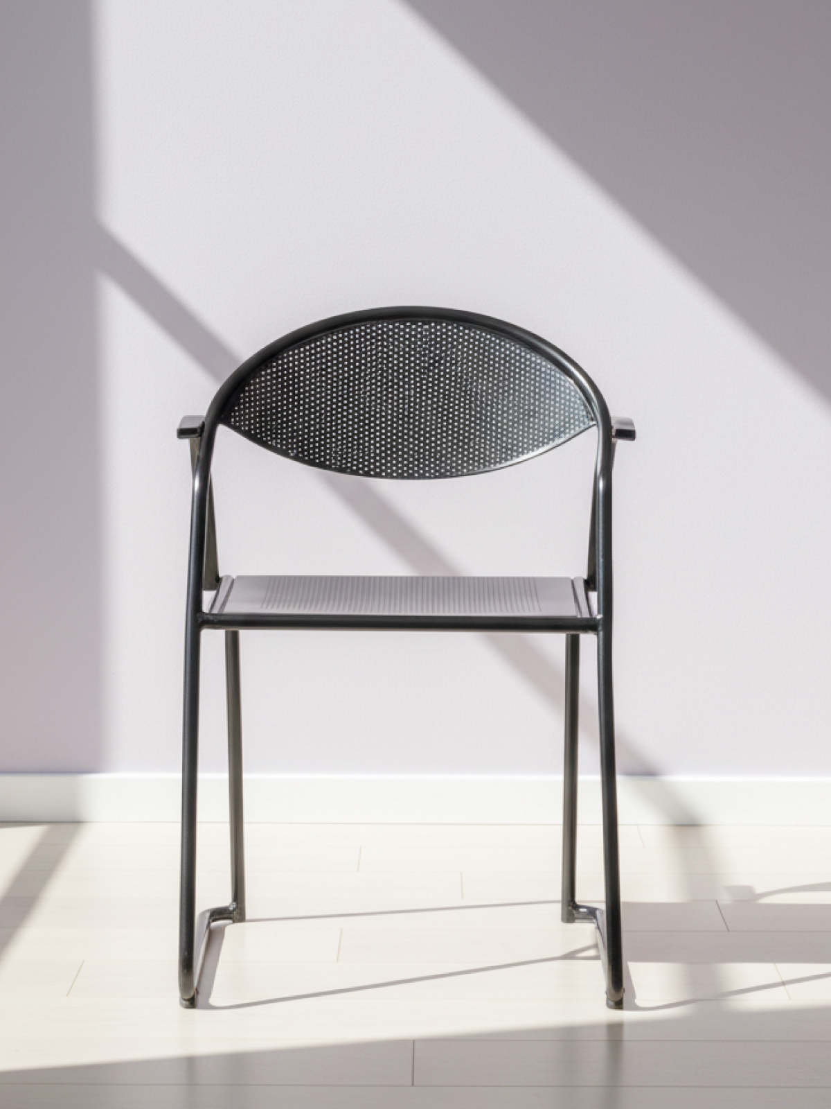 Parak Velmora Visitor Chair