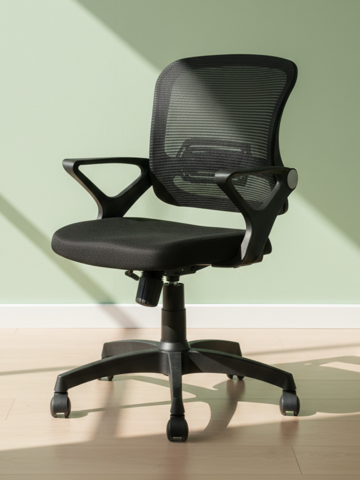 Parak Quvion Modern Comfort Medium Back Chair