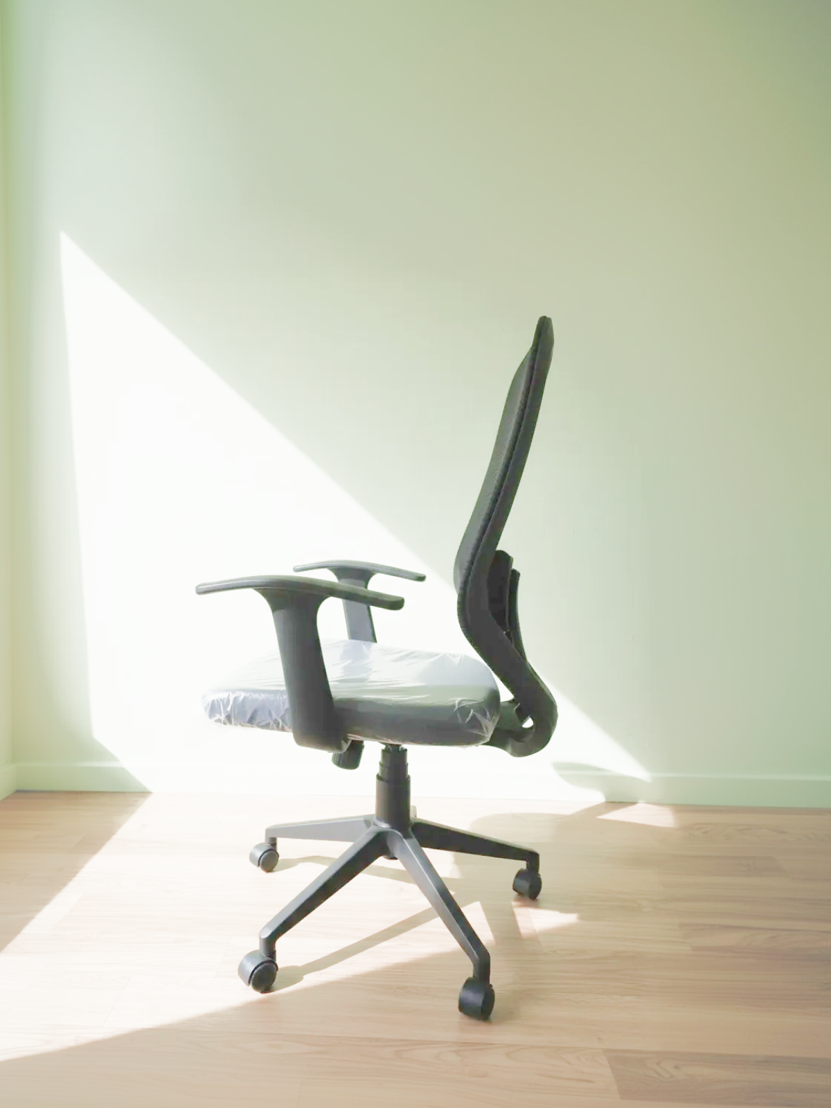 Parak Quvion Modern Comfort Medium Back Chairs